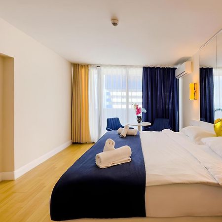 Orbi City Apartment With Sea View Batumi Exteriör bild