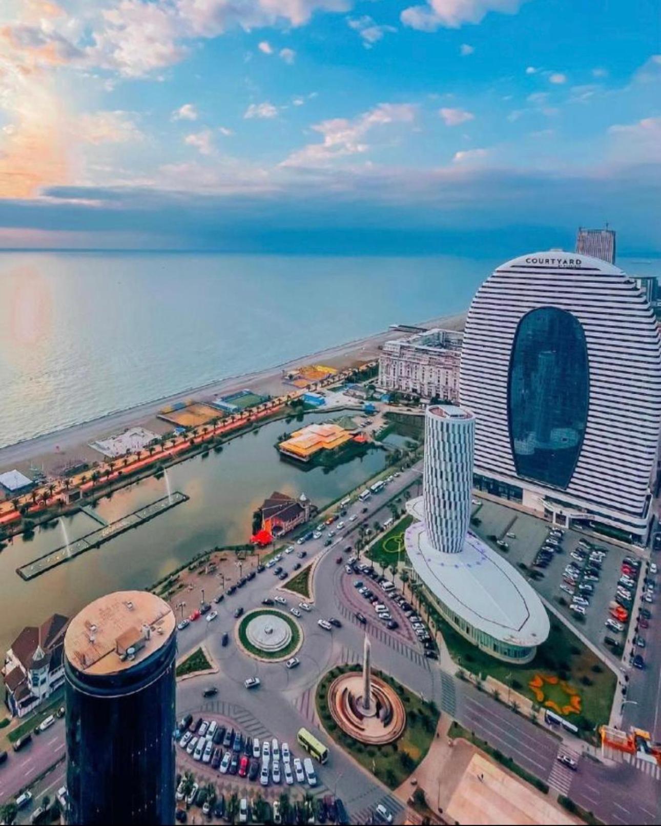 Orbi City Apartment With Sea View Batumi Exteriör bild