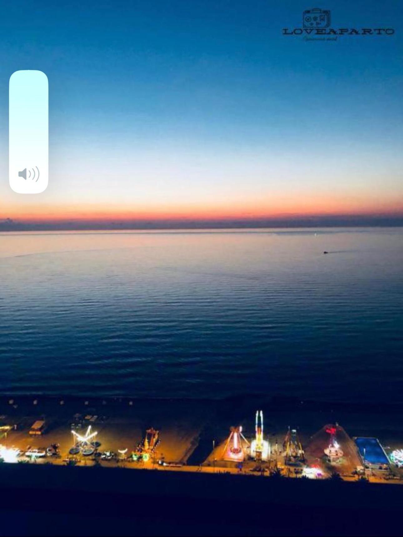 Orbi City Apartment With Sea View Batumi Exteriör bild