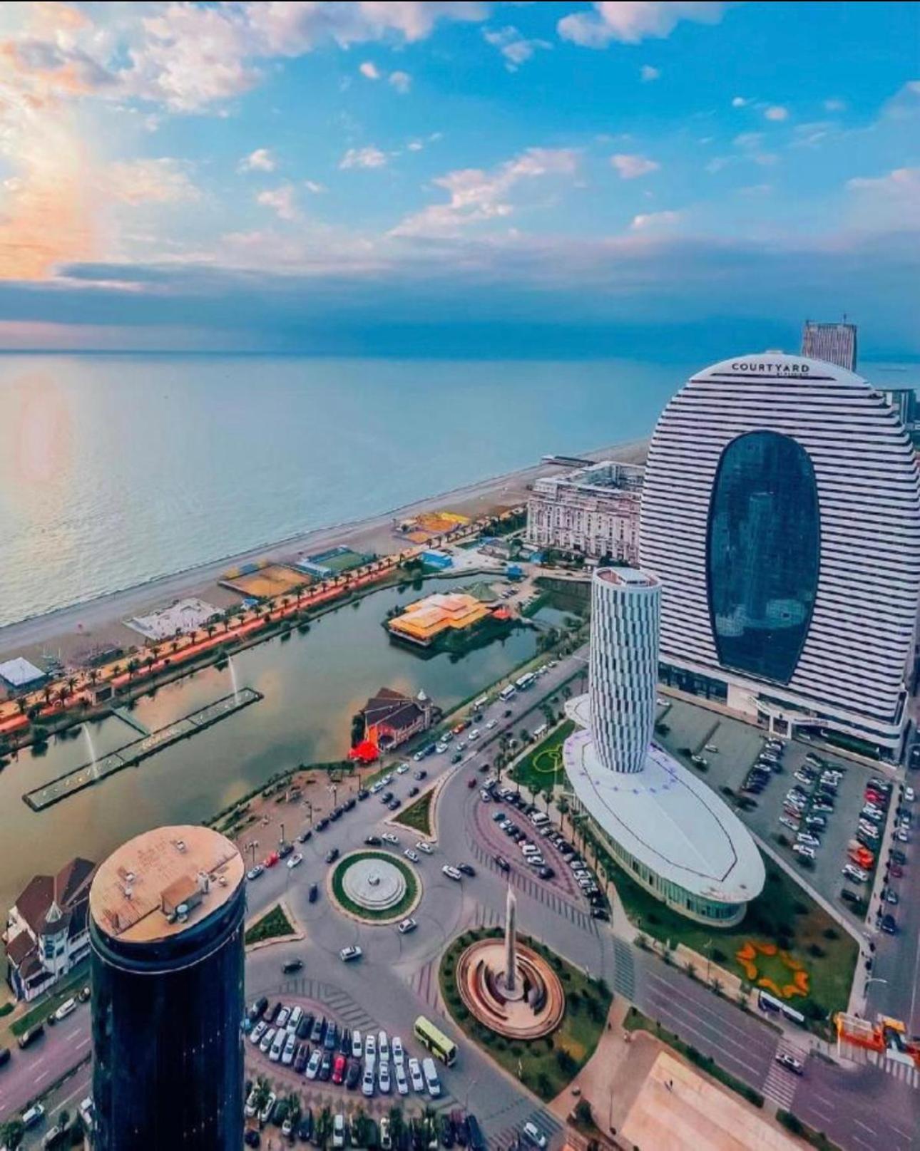 Orbi City Apartment With Sea View Batumi Exteriör bild