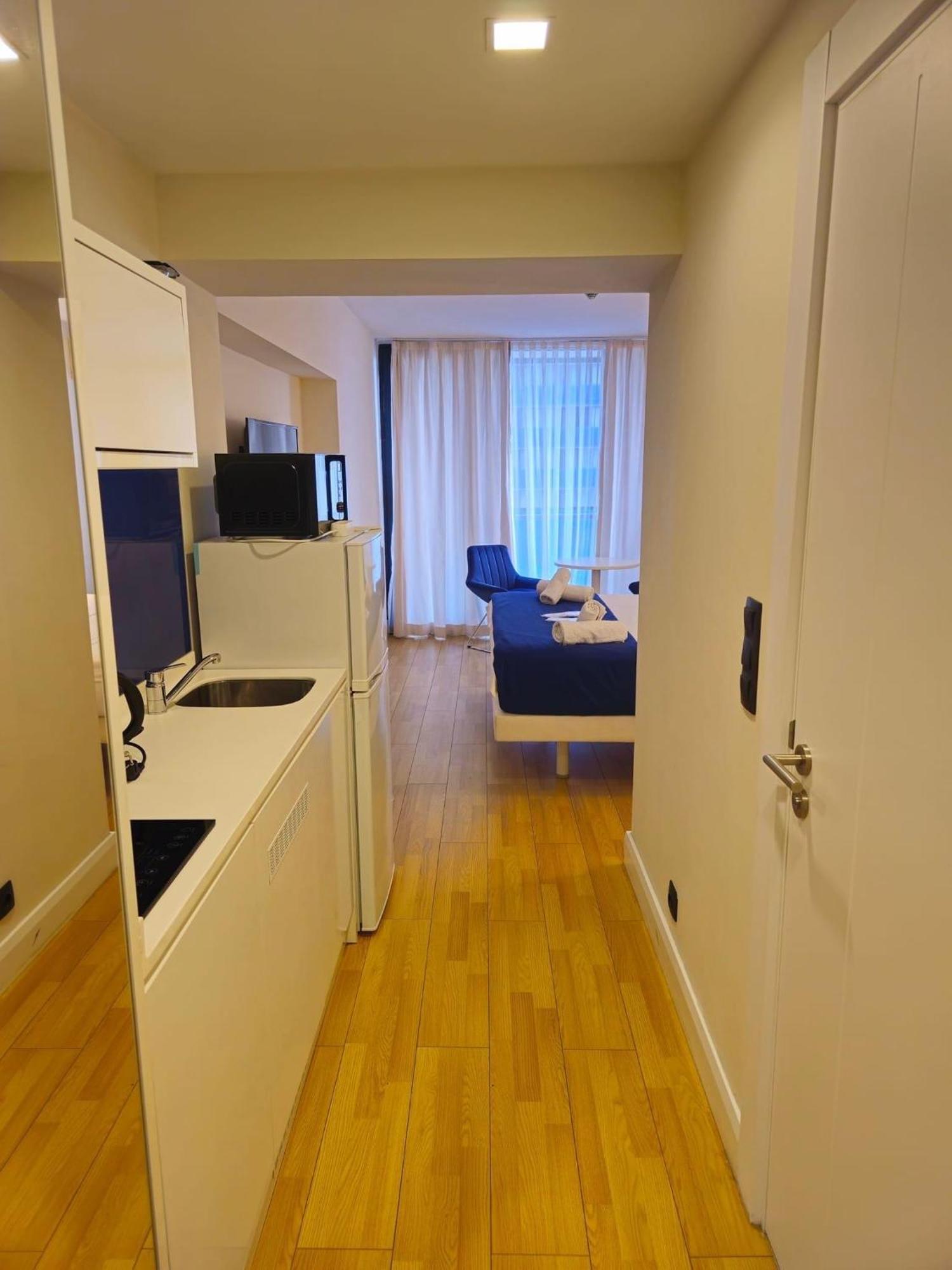 Orbi City Apartment With Sea View Batumi Exteriör bild
