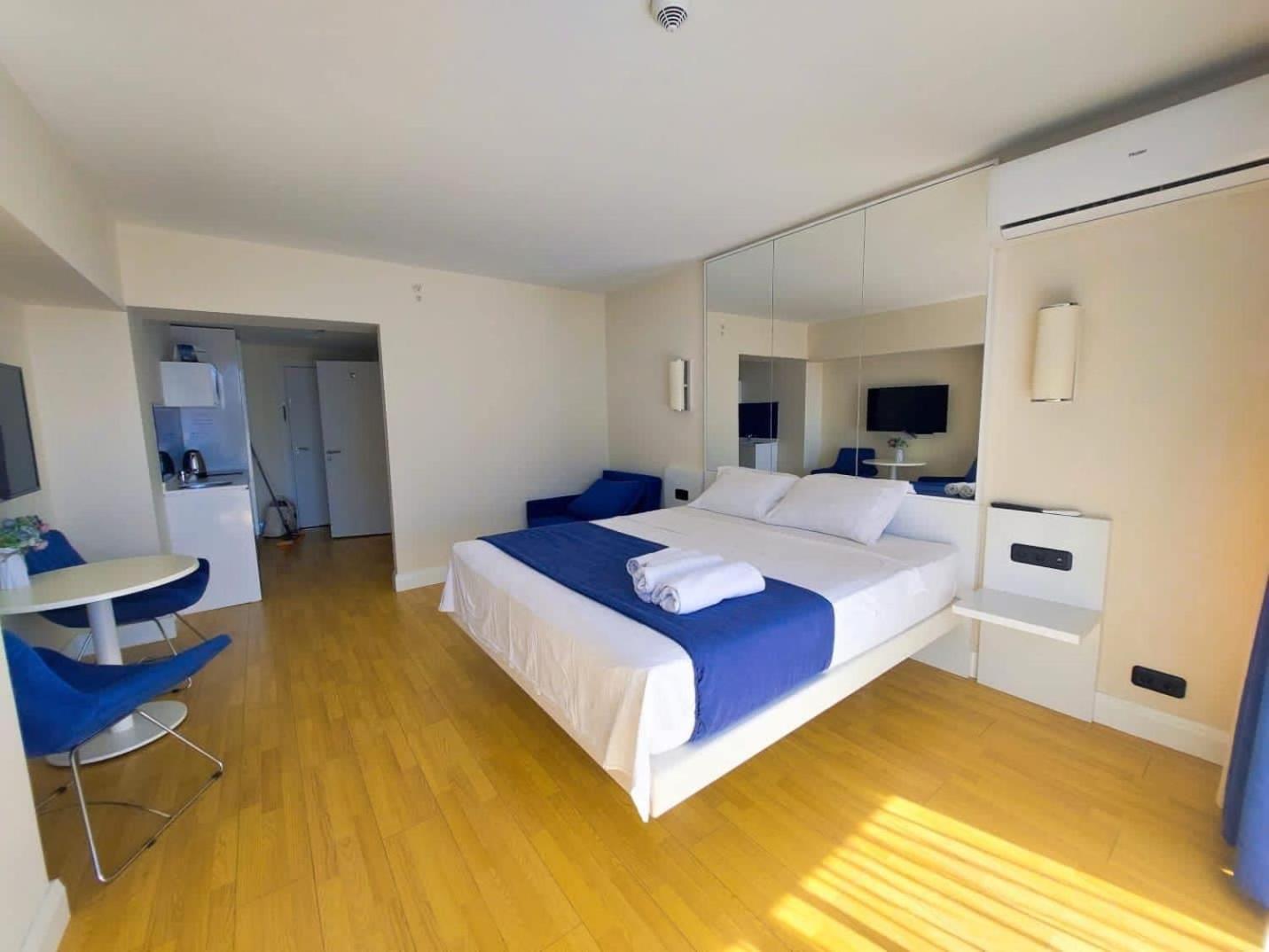 Orbi City Apartment With Sea View Batumi Exteriör bild