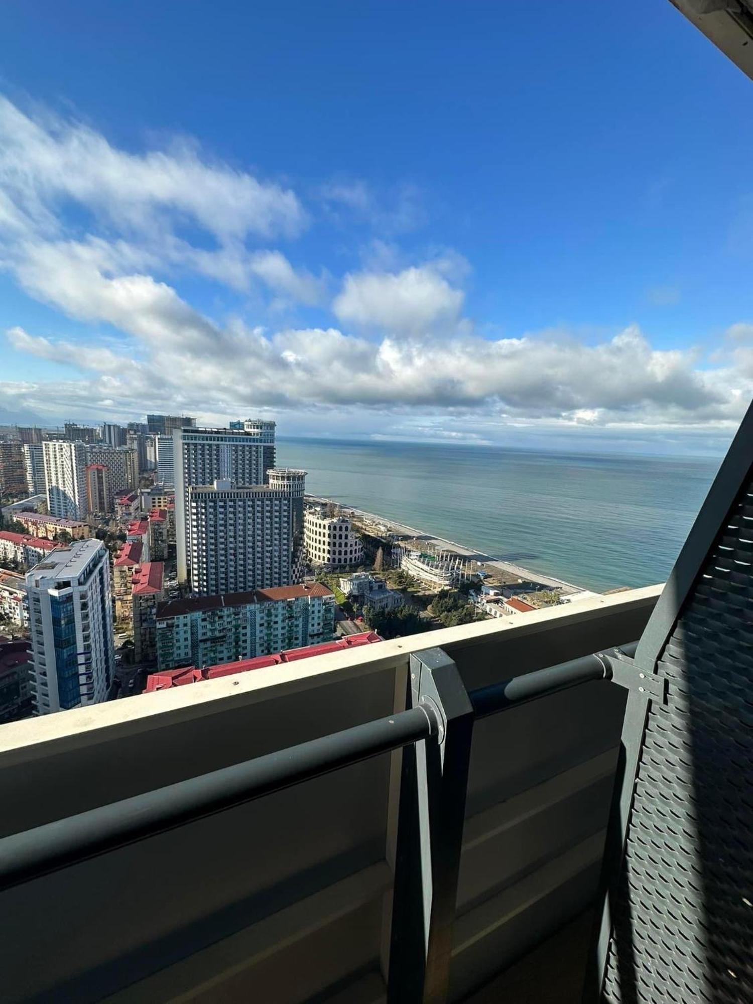 Orbi City Apartment With Sea View Batumi Exteriör bild