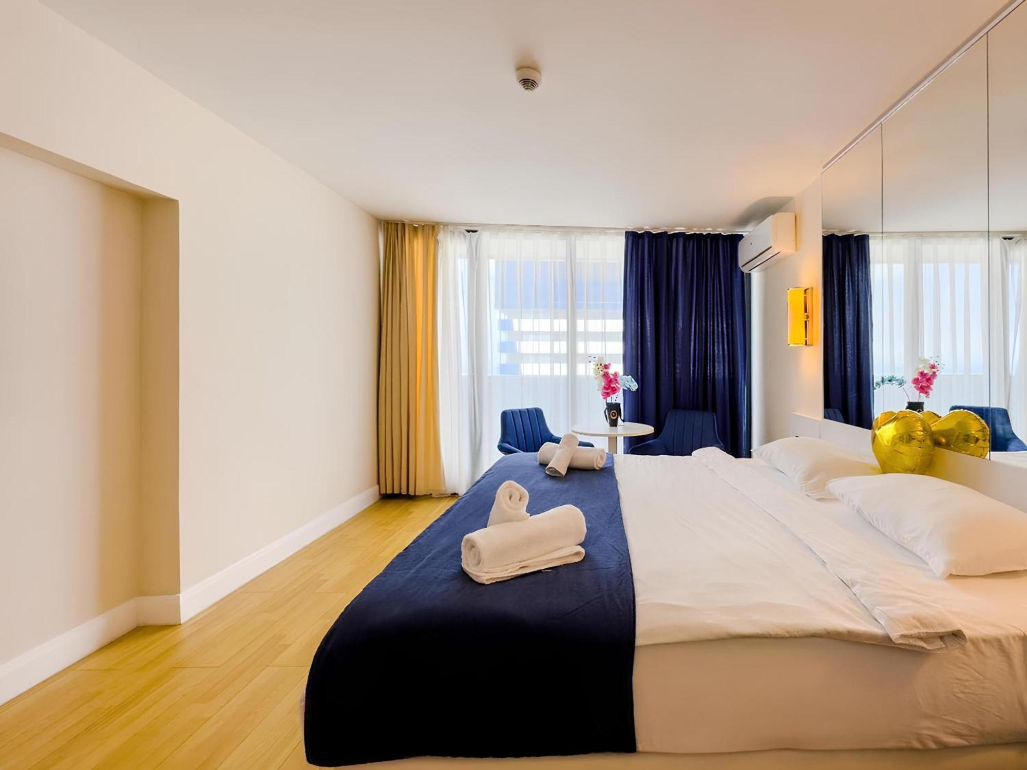 Orbi City Apartment With Sea View Batumi Exteriör bild